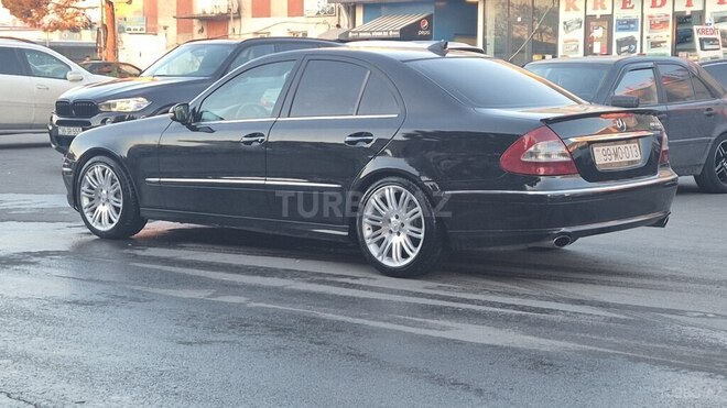 Mercedes E 220-10