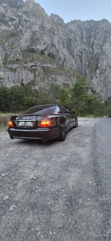 Mercedes E 220-12