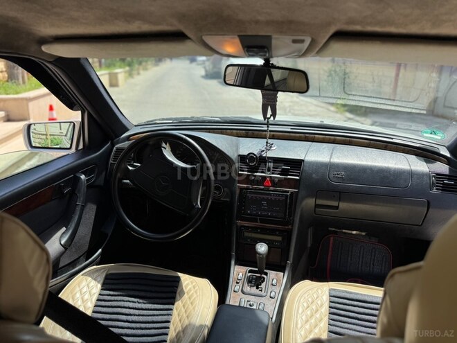 Mercedes C 240-14