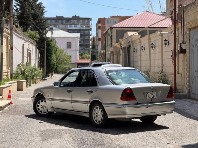 Mercedes C 240-8