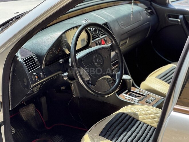 Mercedes C 240-21