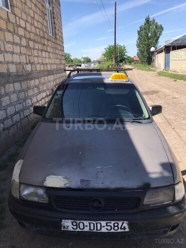 Opel Astra-2