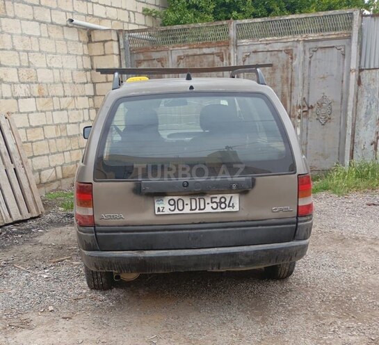Opel Astra-3