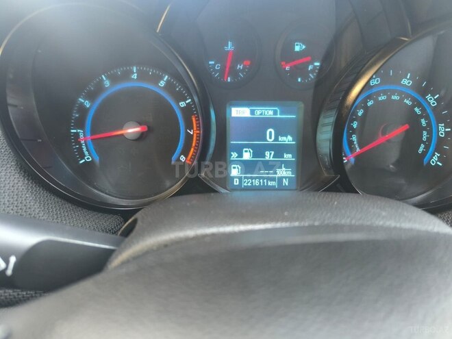Chevrolet Cruze-11
