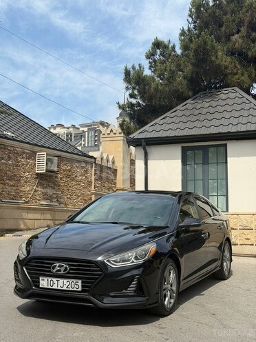 Hyundai Sonata-2