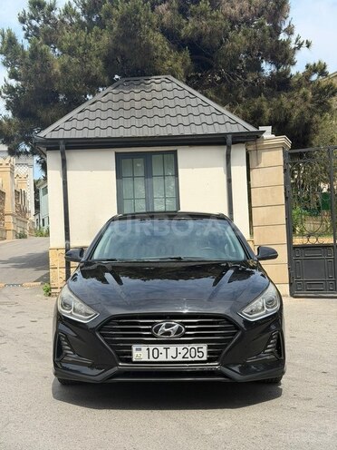 Hyundai Sonata-1