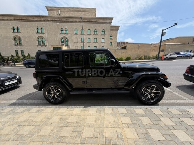 Jeep Wrangler-3