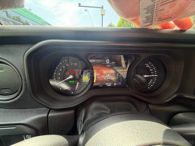 Jeep Wrangler-14
