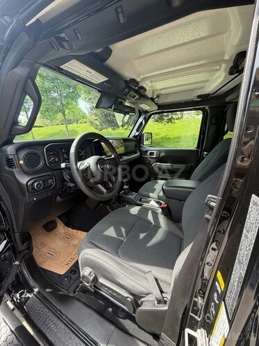 Jeep Wrangler-8