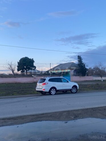 Hyundai Santa Fe-4