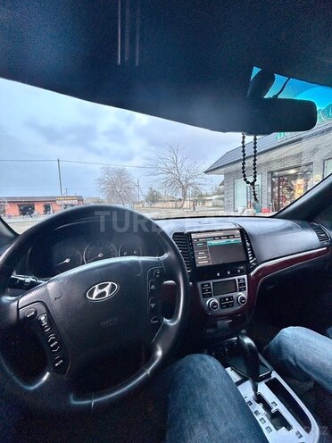 Hyundai Santa Fe-12