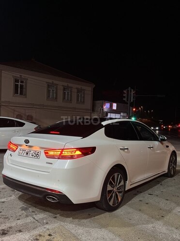 Kia K5-12