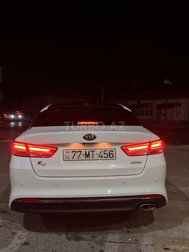 Kia K5-10