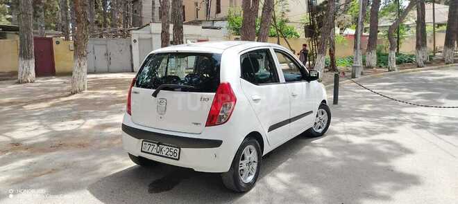 Hyundai i10-17