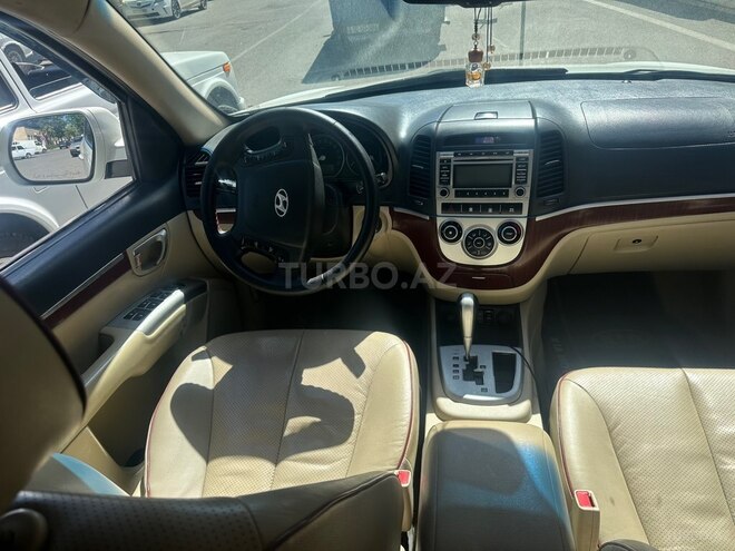 Hyundai Santa Fe-9