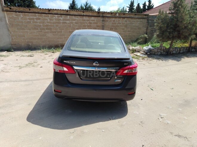 Nissan Sentra-4