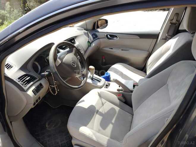 Nissan Sentra-5