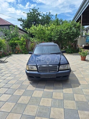 Mercedes C 240-1
