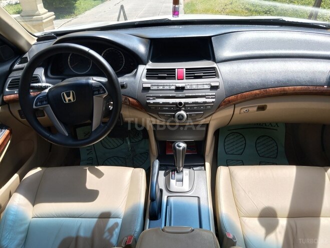 Honda Accord-5
