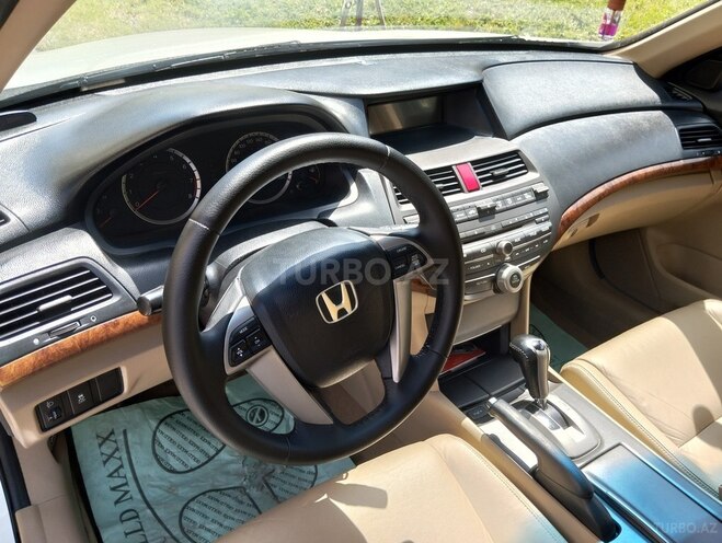 Honda Accord-11