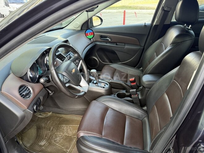 Chevrolet Cruze-11