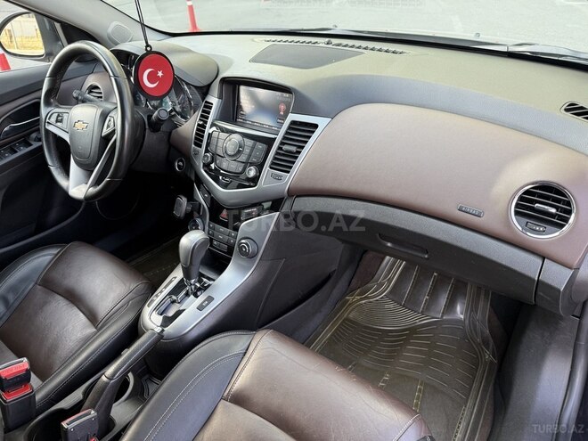 Chevrolet Cruze-10