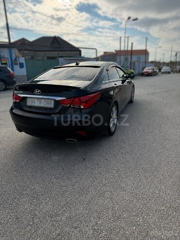 Hyundai Sonata-3