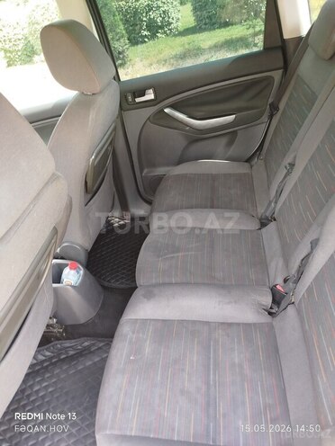 Ford Focus-7