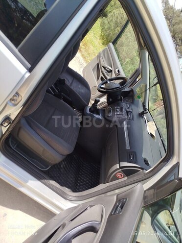 Ford Focus-10