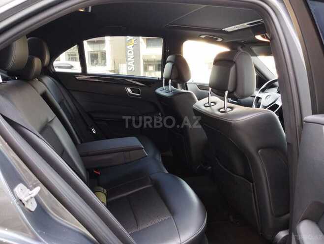 Mercedes E 220-13