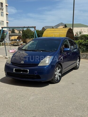 Toyota Prius-4