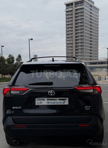 Toyota RAV4-2