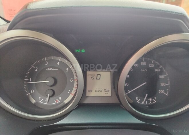 Toyota Land Cruiser Prado-11