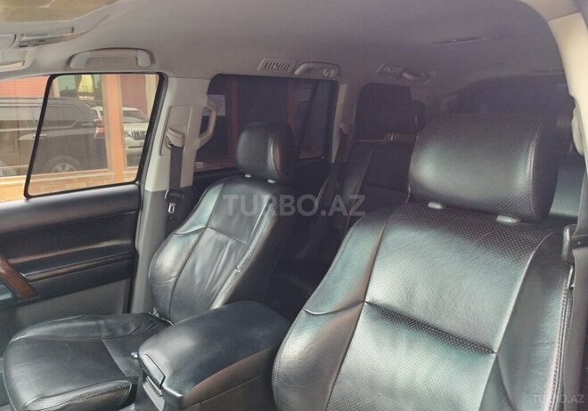 Toyota Land Cruiser Prado-14