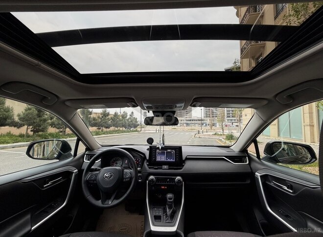 Toyota RAV4-7