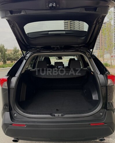 Toyota RAV4-16