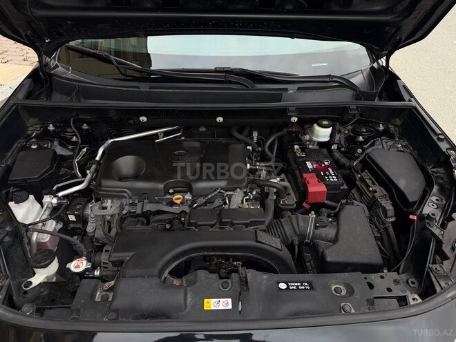 Toyota RAV4-17