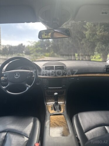 Mercedes E 350-7