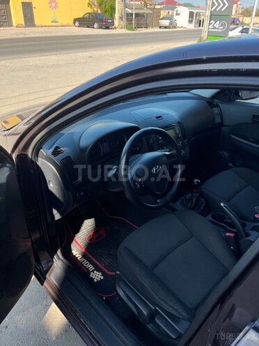 Hyundai i30-10