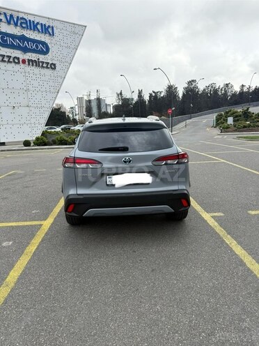 Toyota Corolla Cross-6