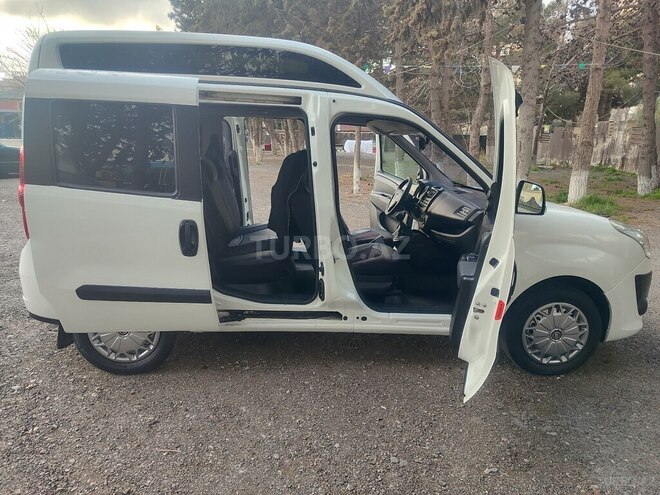 Fiat Doblo-11