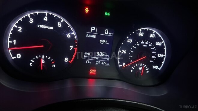 Hyundai Accent-7