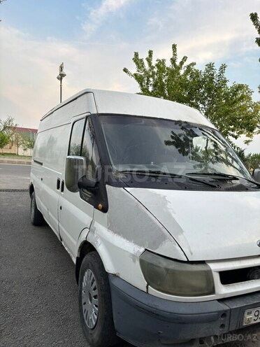 Ford Transit-2