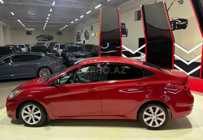 Hyundai Accent-6