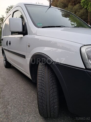 Opel Combo-15