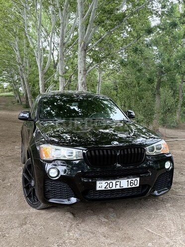 BMW X4-12