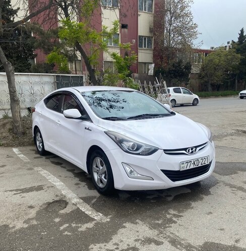Hyundai Avante-3