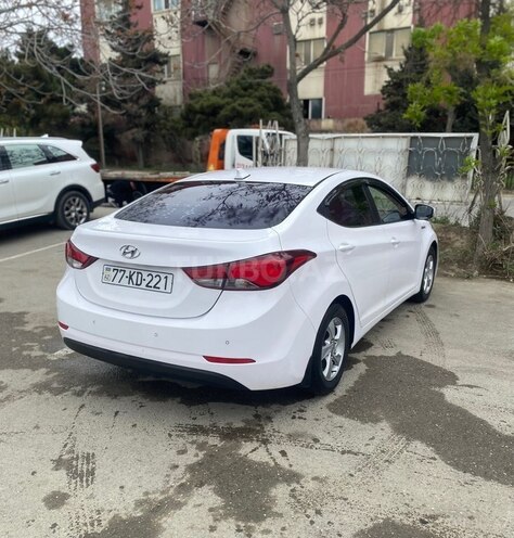 Hyundai Avante-7