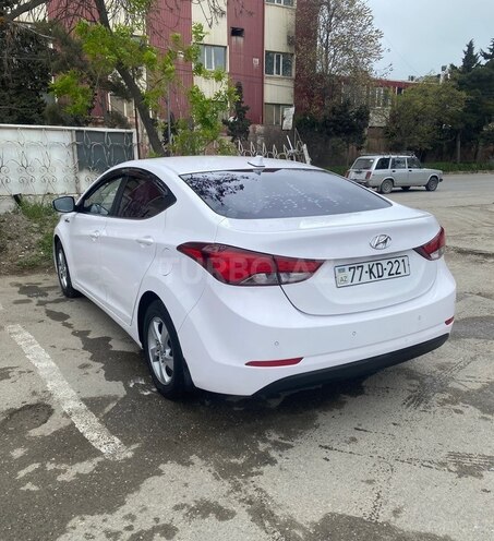 Hyundai Avante-8