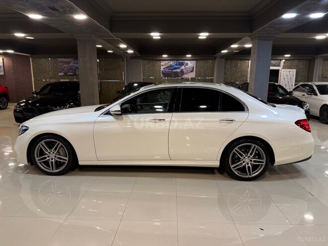 Mercedes E 300-5